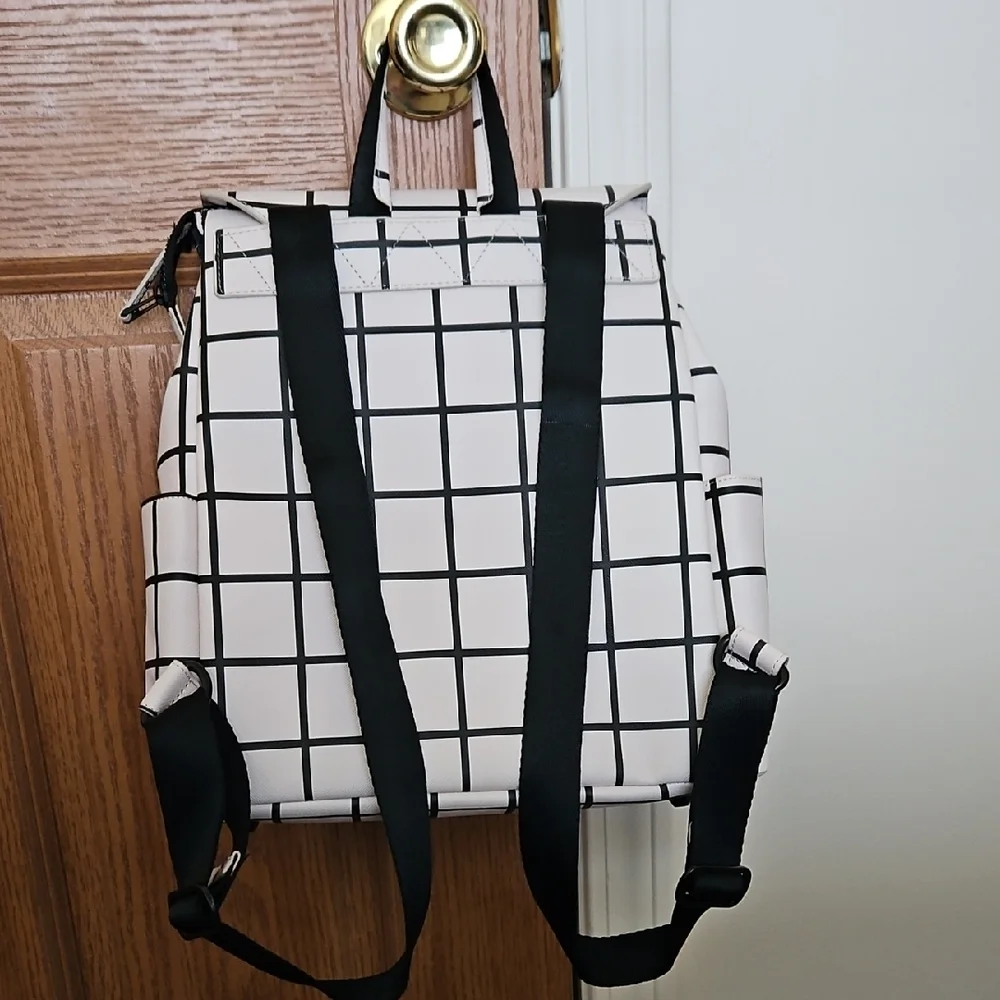 Freshly Picked Classic Mini Backpack Diaper Bag - Picture 2 of 7